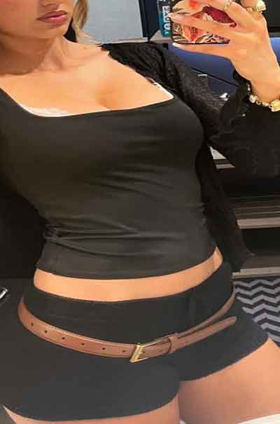 Laura, 24 Jahre