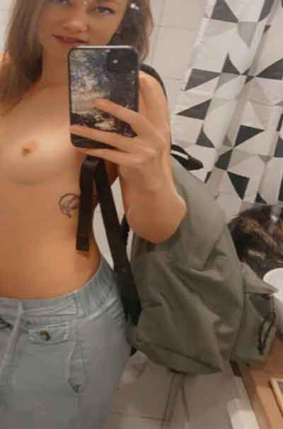 Amelie, 19 Jahre, Herrenberg